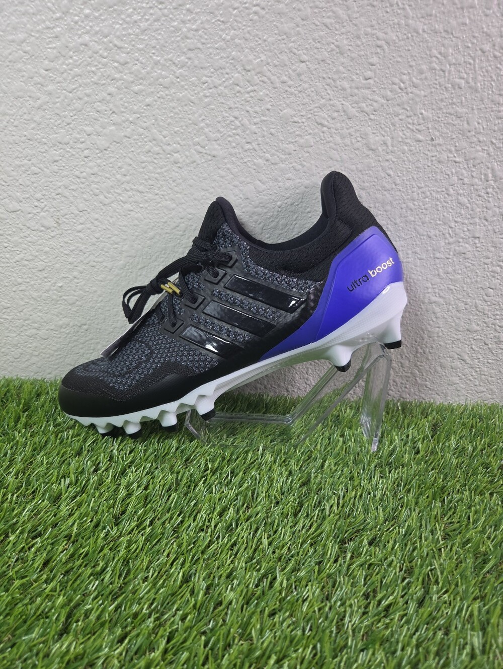 Adidas Ultraboost Football Cleats Black Blue Woven JP7410 Men’s Size 10.5 New
